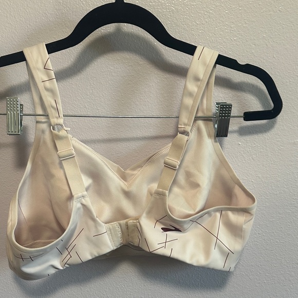 Brooks Sports Bra - Picture 8 of 10